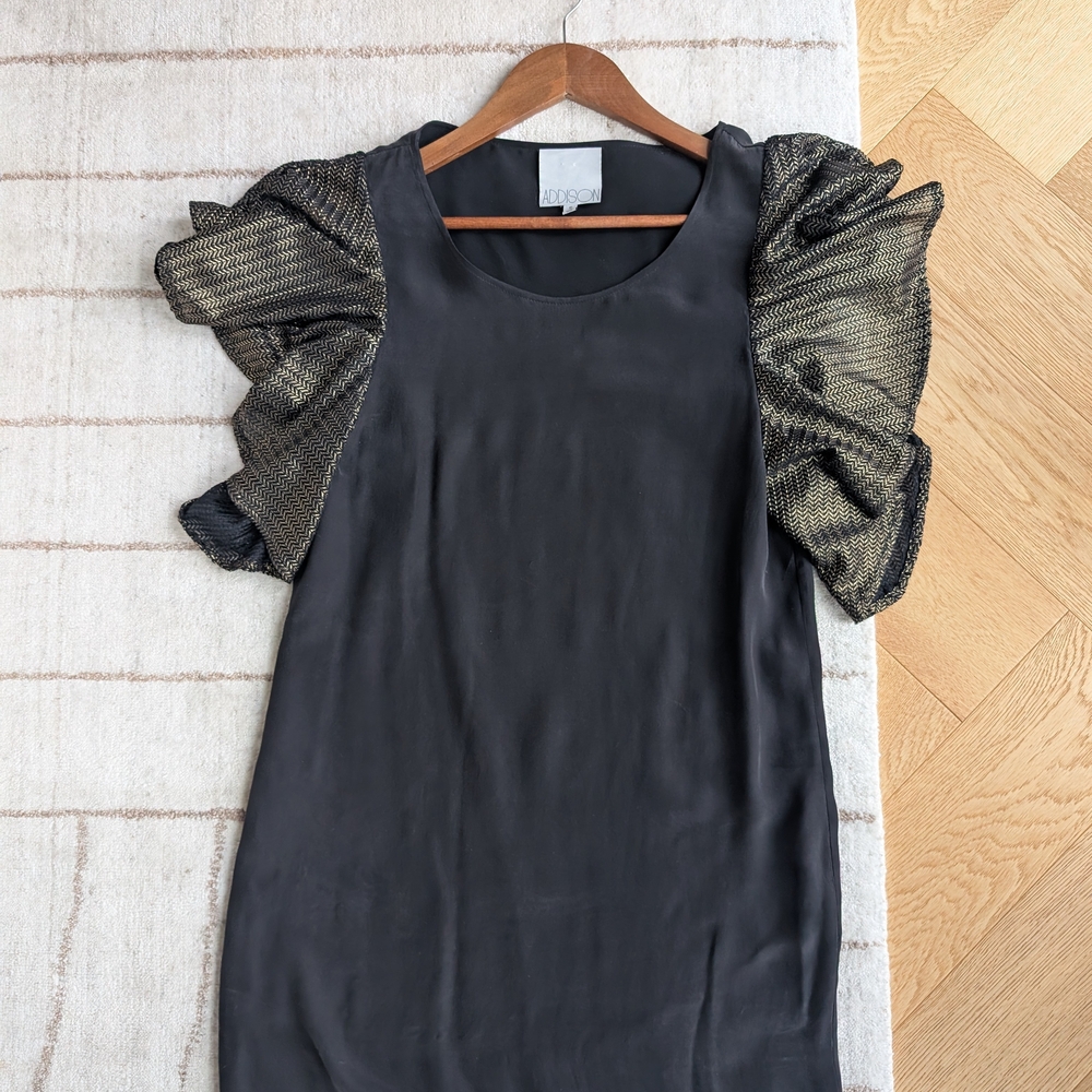 Elegant Black and Gold Puff Sleeve Mini Dress